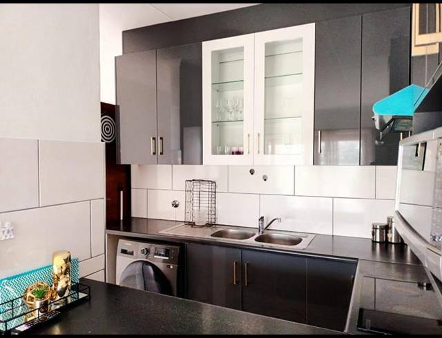 3 BEDROOM APARTMENT FOR SALE IN WINCHESTER HILLS